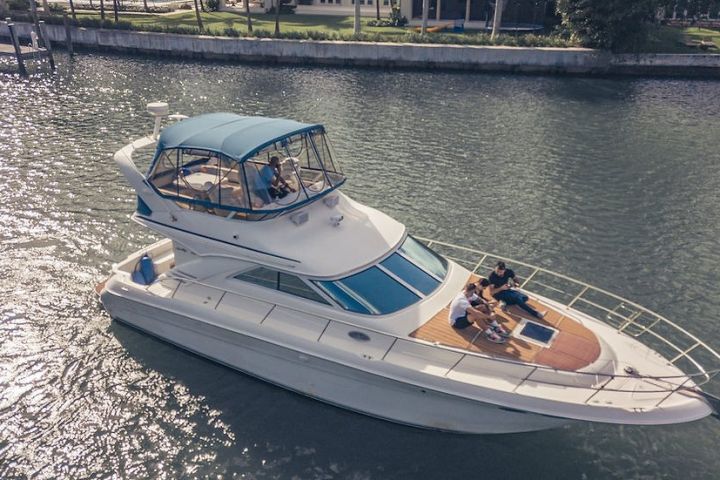 a small boat in a body of water